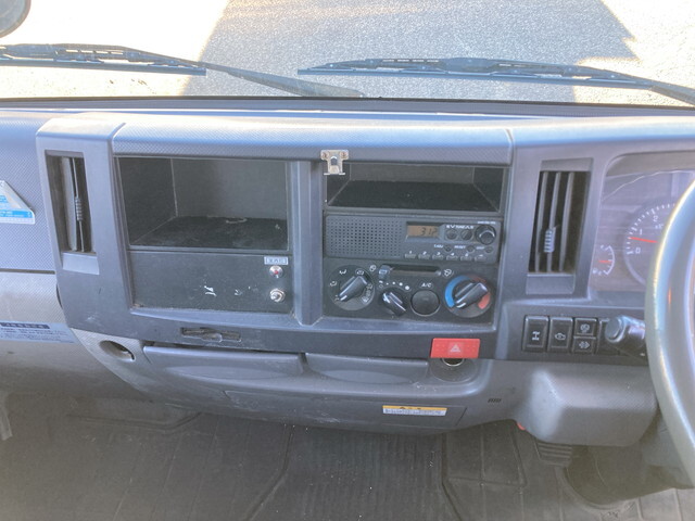 いすゞエルフパネルバン小型（2t・3t）[写真33]