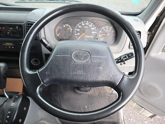 トヨタダイナパネルバン小型（2t・3t）[写真04]