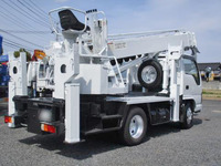 いすゞエルフ穴掘建柱車小型（2t・3t）[写真02]