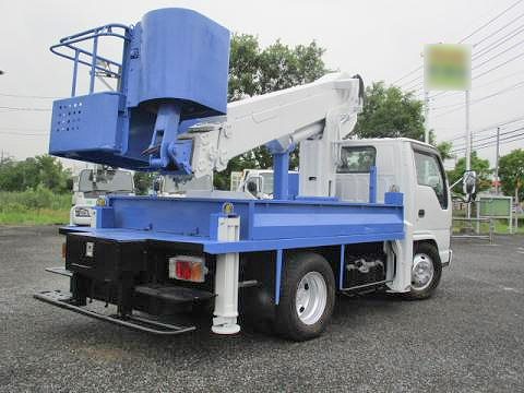 いすゞエルフ高所作業車小型（2t・3t）[写真02]