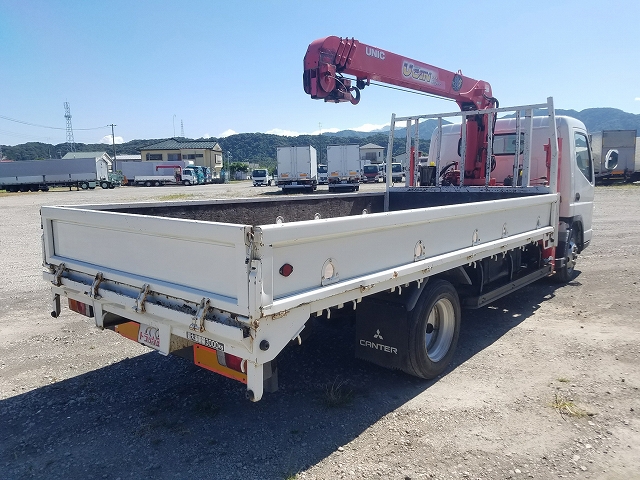 三菱ふそうキャンターセルフクレーン4段小型（2t・3t）[写真02]