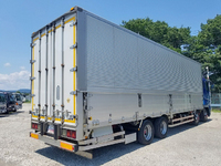 三菱ふそうスーパーグレートアルミウイング大型（10t）[写真02]