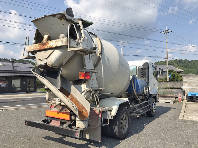 日野レンジャーミキサー車（コンクリートミキサー）増トン（6t・8t）[写真02]