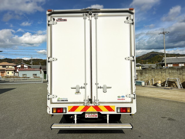 いすゞエルフアルミウイング小型（2t・3t）[写真11]