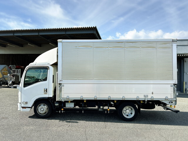 いすゞエルフアルミウイング小型（2t・3t）[写真05]