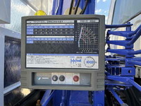 三菱ふそうファイターセルフクレーン3段増トン（6t・8t）[写真13]