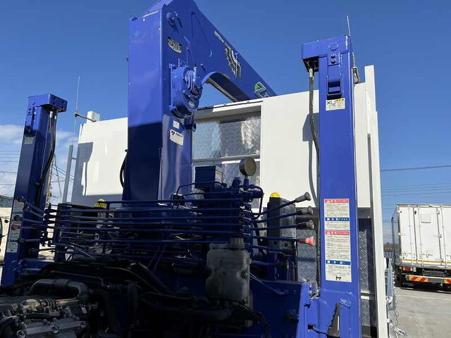 三菱ふそうファイターセルフクレーン3段増トン（6t・8t）[写真28]