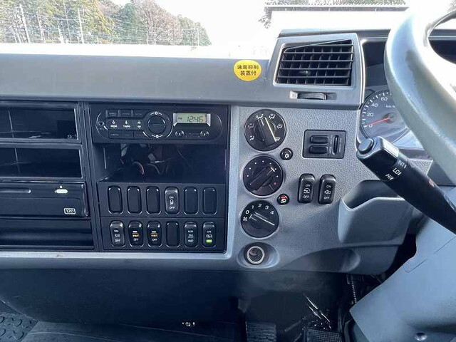 三菱ふそうファイターセルフクレーン3段増トン（6t・8t）[写真36]