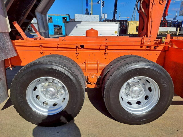 日野プロフィアダンプ大型（10t）[写真19]