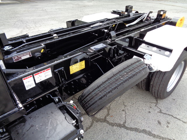 三菱ふそうキャンターコンテナ専用車小型（2t・3t）[写真16]