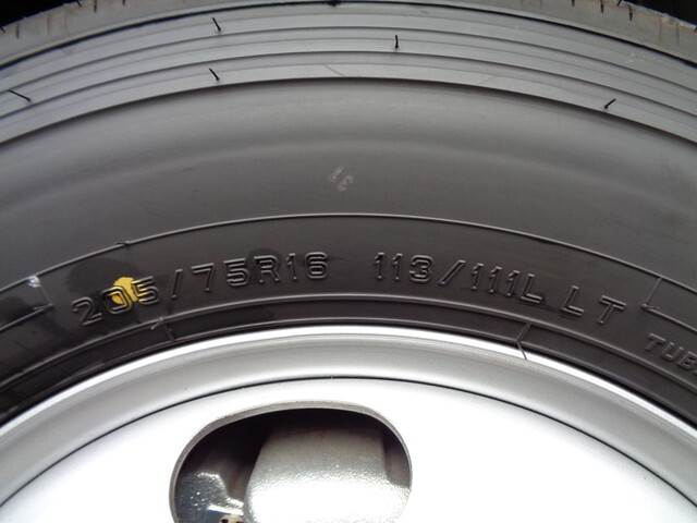 三菱ふそうキャンターコンテナ専用車小型（2t・3t）[写真19]