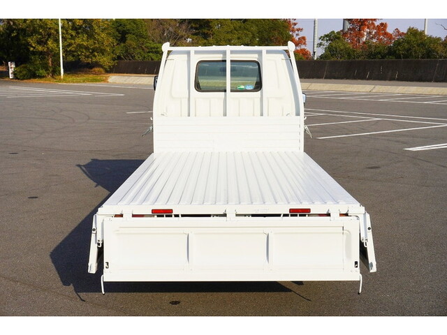 マツダボンゴ平ボディ小型（2t・3t）[写真10]