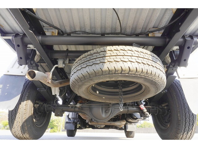 マツダボンゴ平ボディ小型（2t・3t）[写真17]