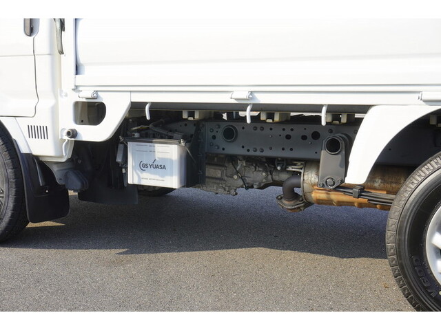マツダボンゴ平ボディ小型（2t・3t）[写真23]