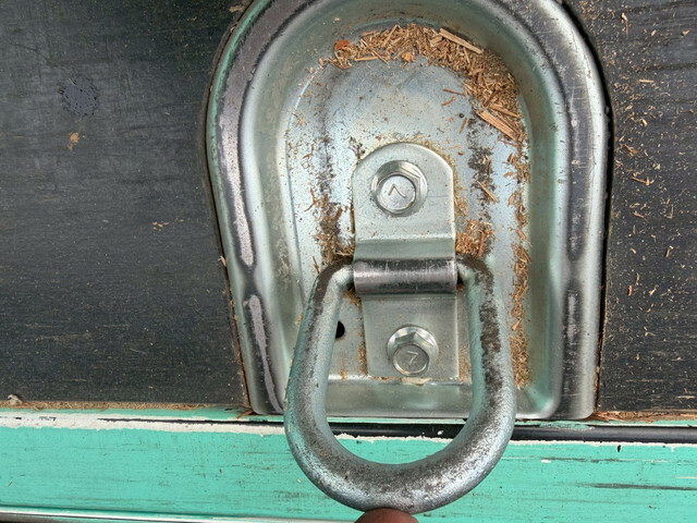 日野デュトロ平ボディ小型（2t・3t）[写真10]