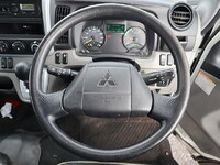 三菱ふそうキャンターダブルキャブ（Wキャブ）小型（2t・3t）[写真05]