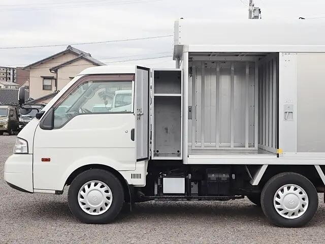 マツダボンゴボトルバン小型（2t・3t）[写真12]