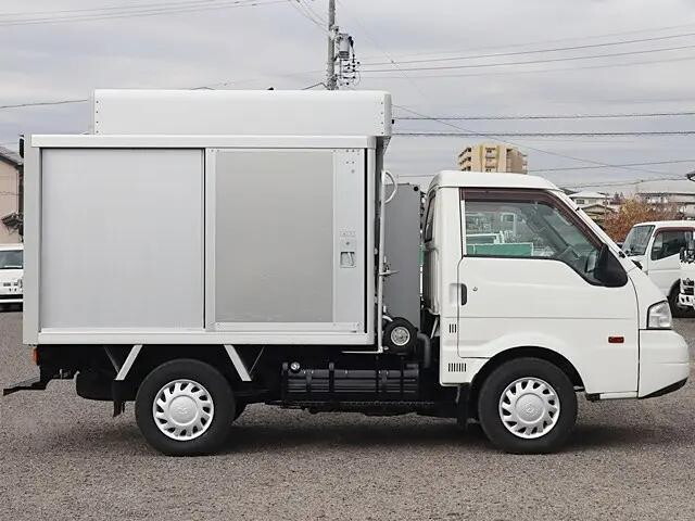 マツダボンゴボトルバン小型（2t・3t）[写真07]