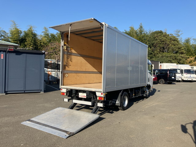 いすゞエルフアルミバン小型（2t・3t）[写真11]