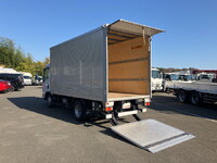 いすゞエルフアルミバン小型（2t・3t）[写真13]