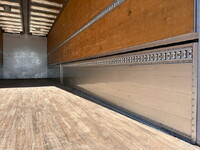 いすゞギガアルミウイング大型（10t）[写真15]