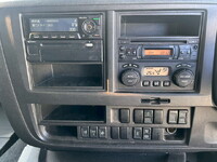 いすゞギガアルミウイング大型（10t）[写真26]