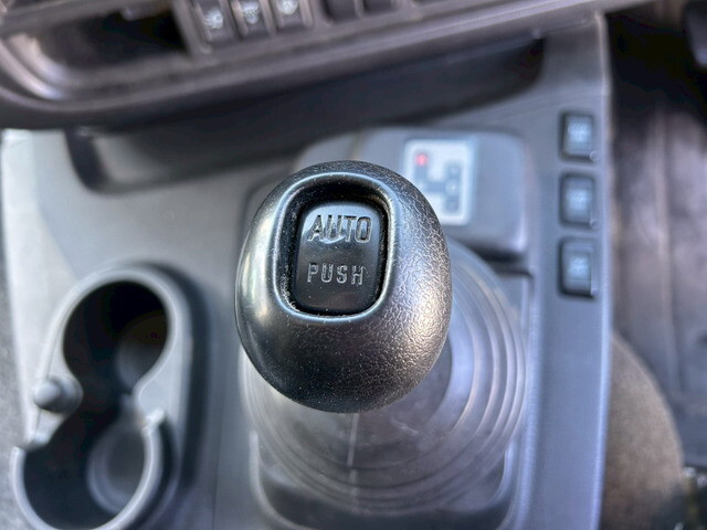 いすゞギガアルミウイング大型（10t）[写真27]