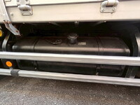 いすゞギガアルミウイング大型（10t）[写真33]