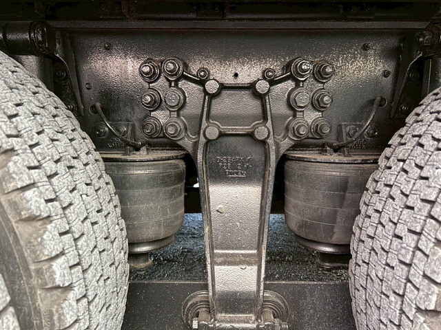 いすゞギガアルミウイング大型（10t）[写真37]