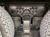 いすゞギガアルミウイング大型（10t）[写真38]