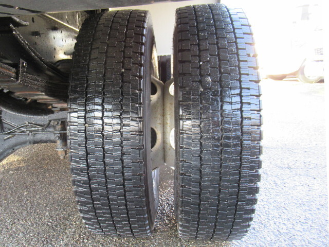 いすゞフォワードダンプ中型（4t）[写真30]