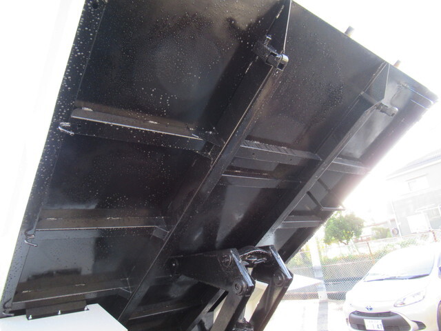 いすゞフォワードダンプ中型（4t）[写真09]