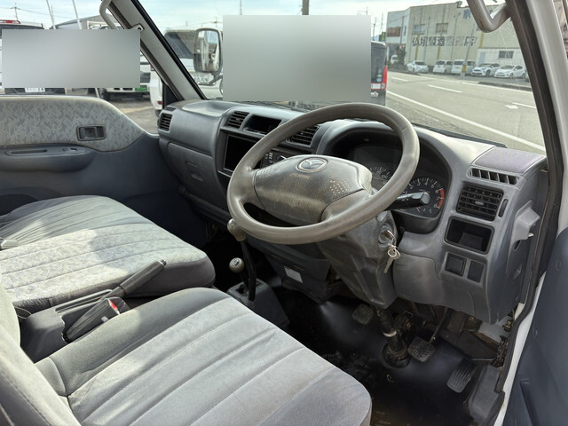 マツダボンゴ平ボディ小型（2t・3t）[写真15]