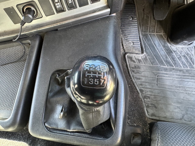 日野プロフィアアルミブロック大型（10t）[写真23]