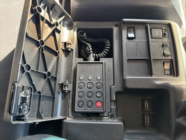 日野プロフィアアルミブロック大型（10t）[写真25]