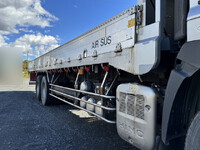 日野プロフィアアルミブロック大型（10t）[写真33]