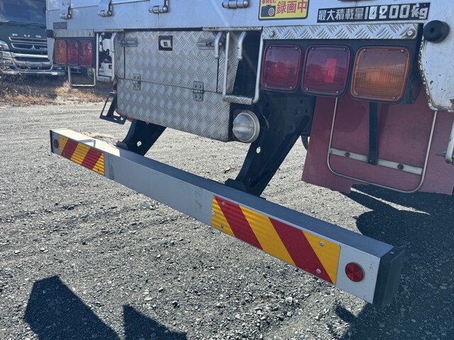 日野プロフィアアルミブロック大型（10t）[写真09]