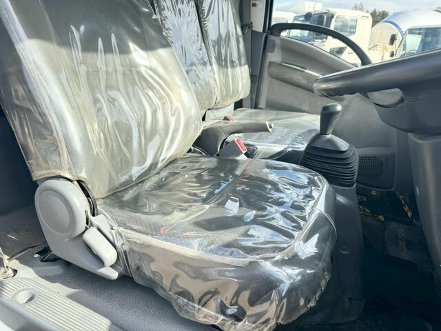 いすゞエルフクレーン3段小型（2t・3t）[写真11]