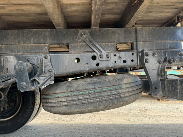 いすゞエルフクレーン3段小型（2t・3t）[写真34]