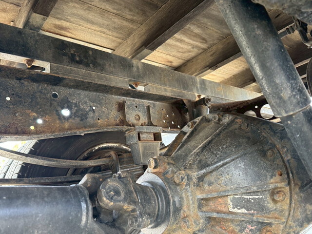 いすゞエルフクレーン3段小型（2t・3t）[写真37]