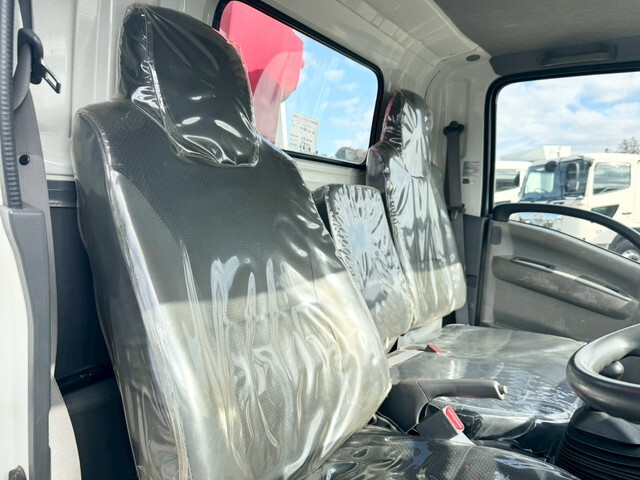 いすゞエルフクレーン3段小型（2t・3t）[写真38]