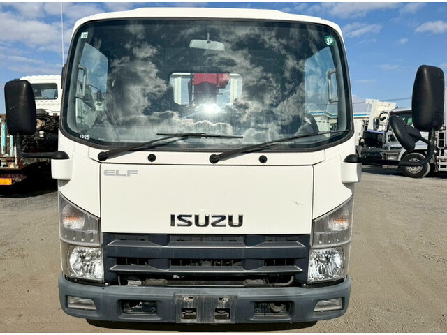 いすゞエルフクレーン3段小型（2t・3t）[写真04]