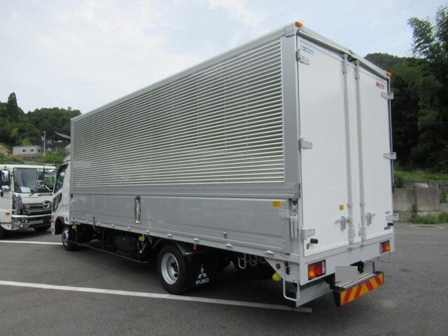 三菱ふそうファイターアルミウイング中型（4t）[写真02]