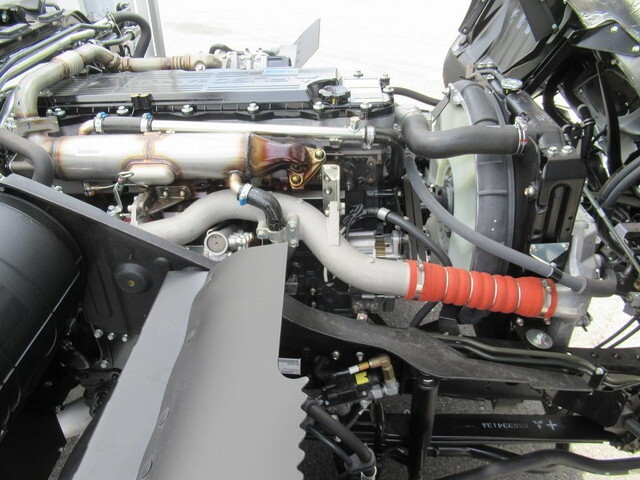 三菱ふそうファイターアルミウイング中型（4t）[写真26]