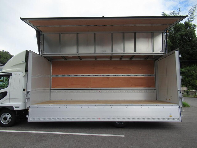 三菱ふそうファイターアルミウイング中型（4t）[写真06]