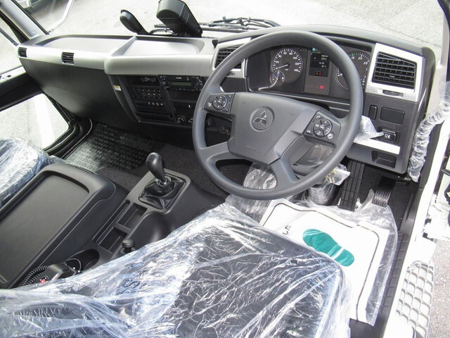 三菱ふそうファイターアルミウイング中型（4t）[写真15]