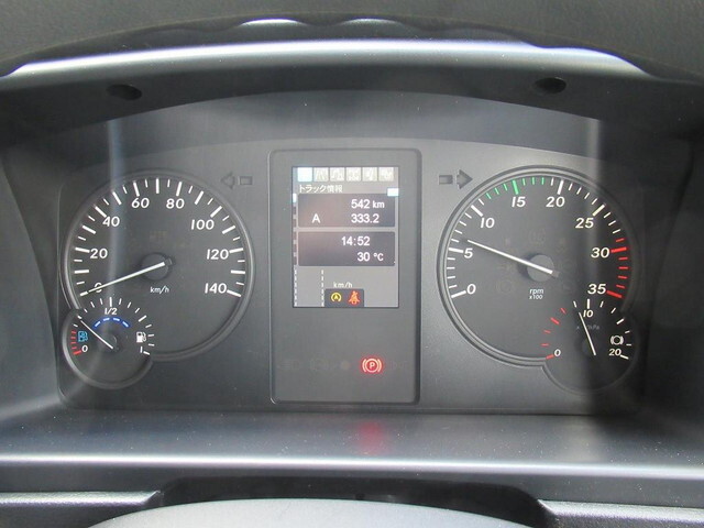 三菱ふそうファイターアルミウイング中型（4t）[写真17]