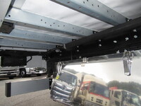 三菱ふそうファイターアルミウイング中型（4t）[写真21]