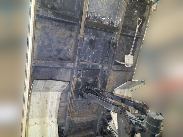 日野レンジャーダンプ中型（4t）[写真13]