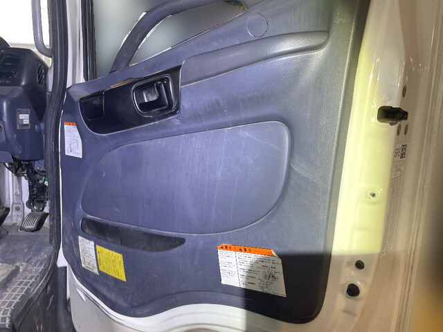 日野レンジャーダンプ中型（4t）[写真28]